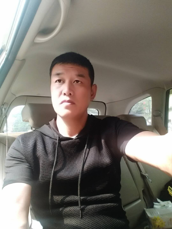 深爱的疯子的第一张照片--福安相亲网