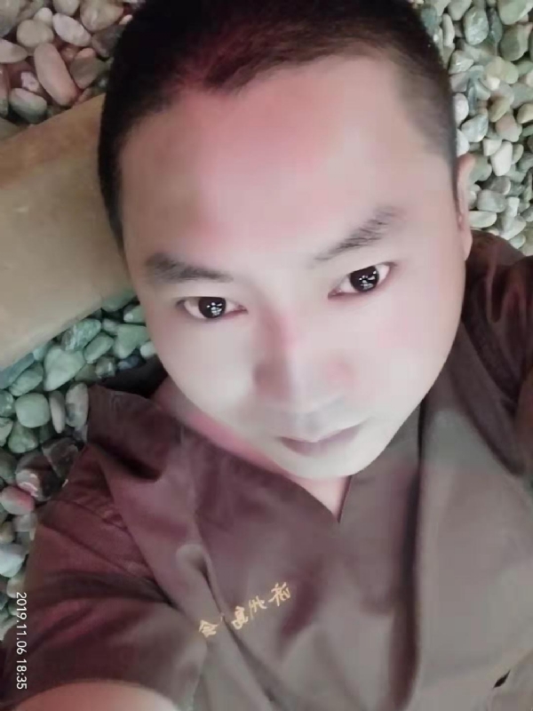 红枫叶的第一张照片--福安相亲网