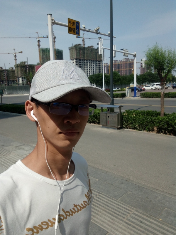 挥一挥手什么都没有的第一张照片--福安相亲网