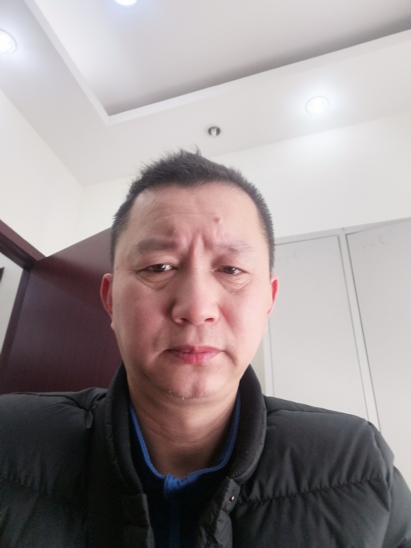 相视而笑的第一张照片--福安相亲网