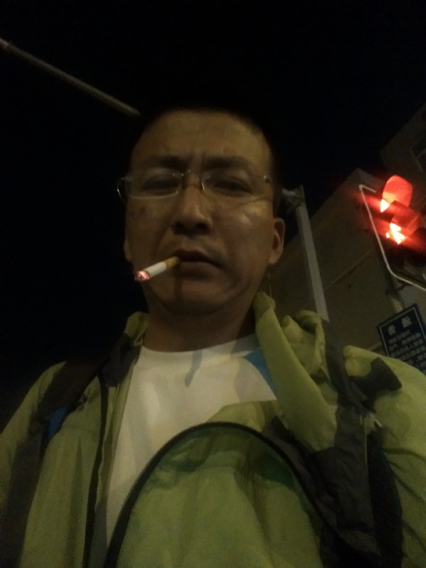 认真的生活的第一张照片--福安相亲网