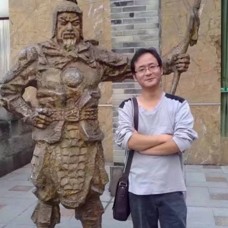 孤狼的第三张照片--福安相亲网