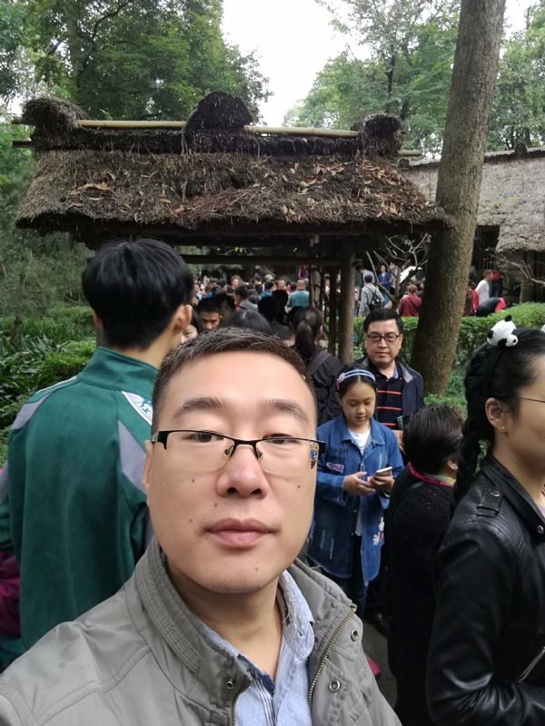 撑起一片天的第一张照片--福安相亲网
