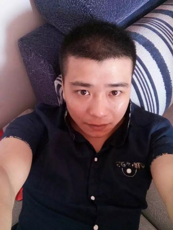 漫步的面包的第一张照片--福安相亲网