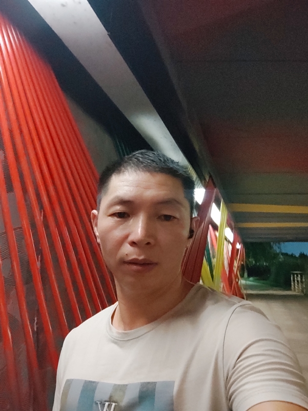 夜猫的第一张照片--福安相亲网