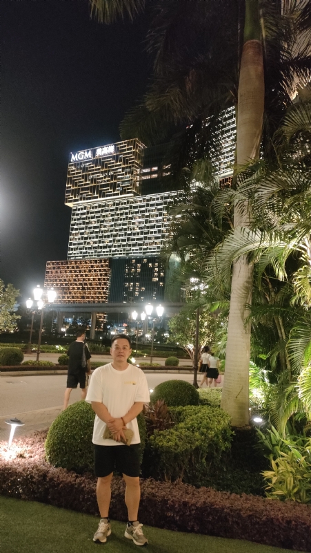 熟悉的身影的第一张照片--福安相亲网