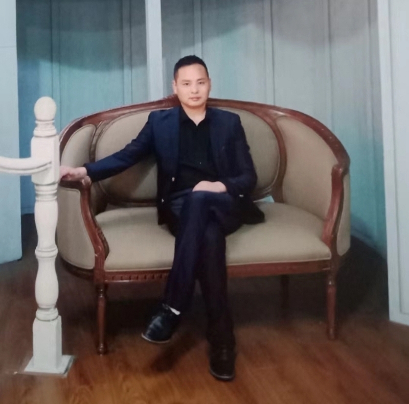 龙行天下的第二张照片--福安相亲网