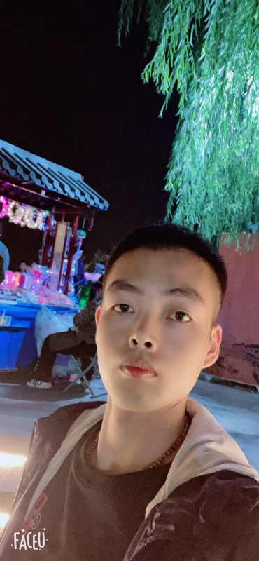 向阳而生的第一张照片--福安相亲网